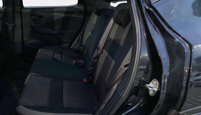 2025 Nissan MAGNITE Visia EZ-Shift, Petrol, Automatic, 19,979 km, Right Side Rear Door Cabin