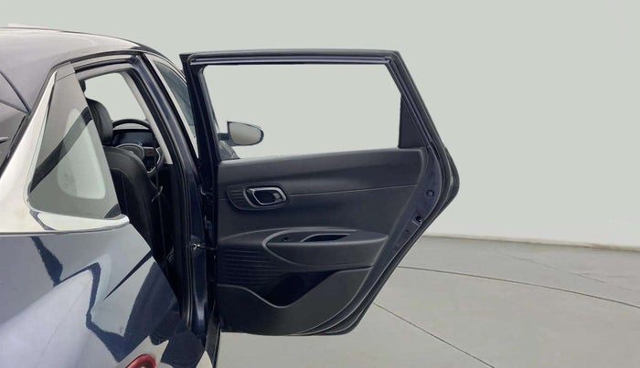 2022 Hyundai NEW I20 Sportz 1.2 IVT, Petrol, Automatic, 8,578 km, RHS Rear Door