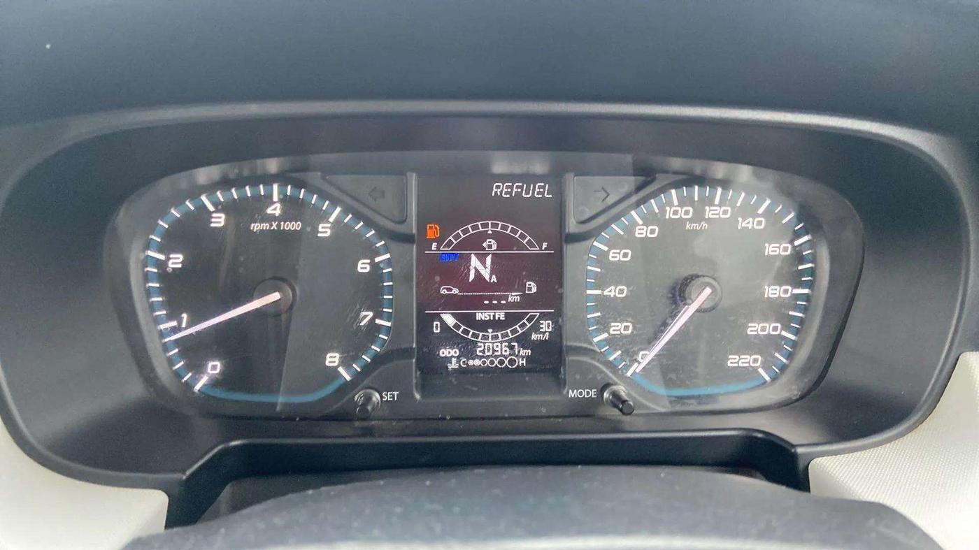 2023 Tata PUNCH ACCOMPLISHED AMT, Petrol, Automatic, 20,947 km, Odometer Image