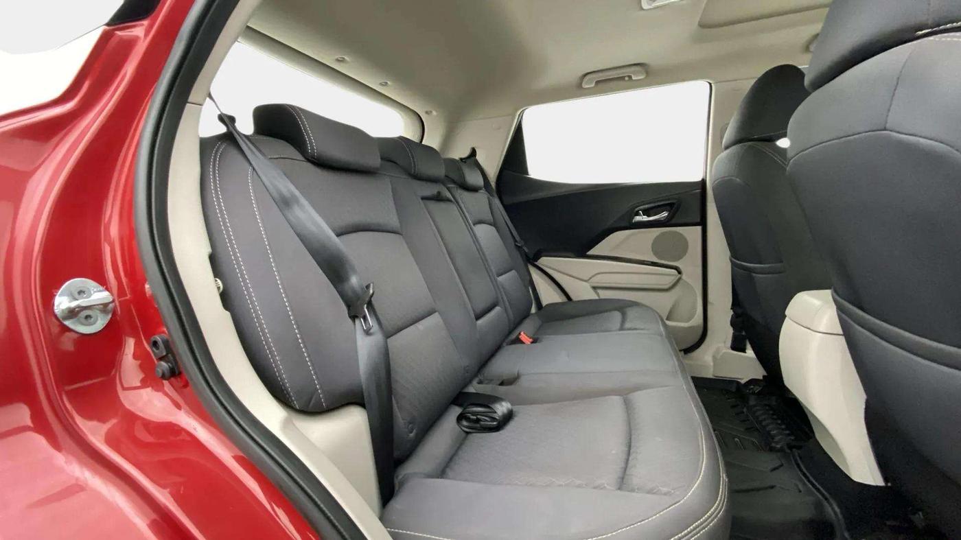 2021 Mahindra XUV300 W8 1.5 DIESEL, Diesel, Manual, 22,785 km, Right Side Rear Door Cabin