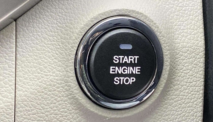 2021 Mahindra XUV300 W8 1.5 DIESEL, Diesel, Manual, 22,723 km, Keyless Start/ Stop Button