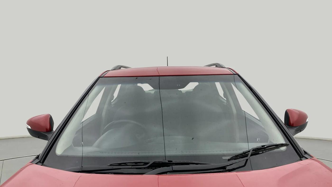 2021 Mahindra XUV300 W8 1.5 DIESEL, Diesel, Manual, 22,785 km, Front Windshield