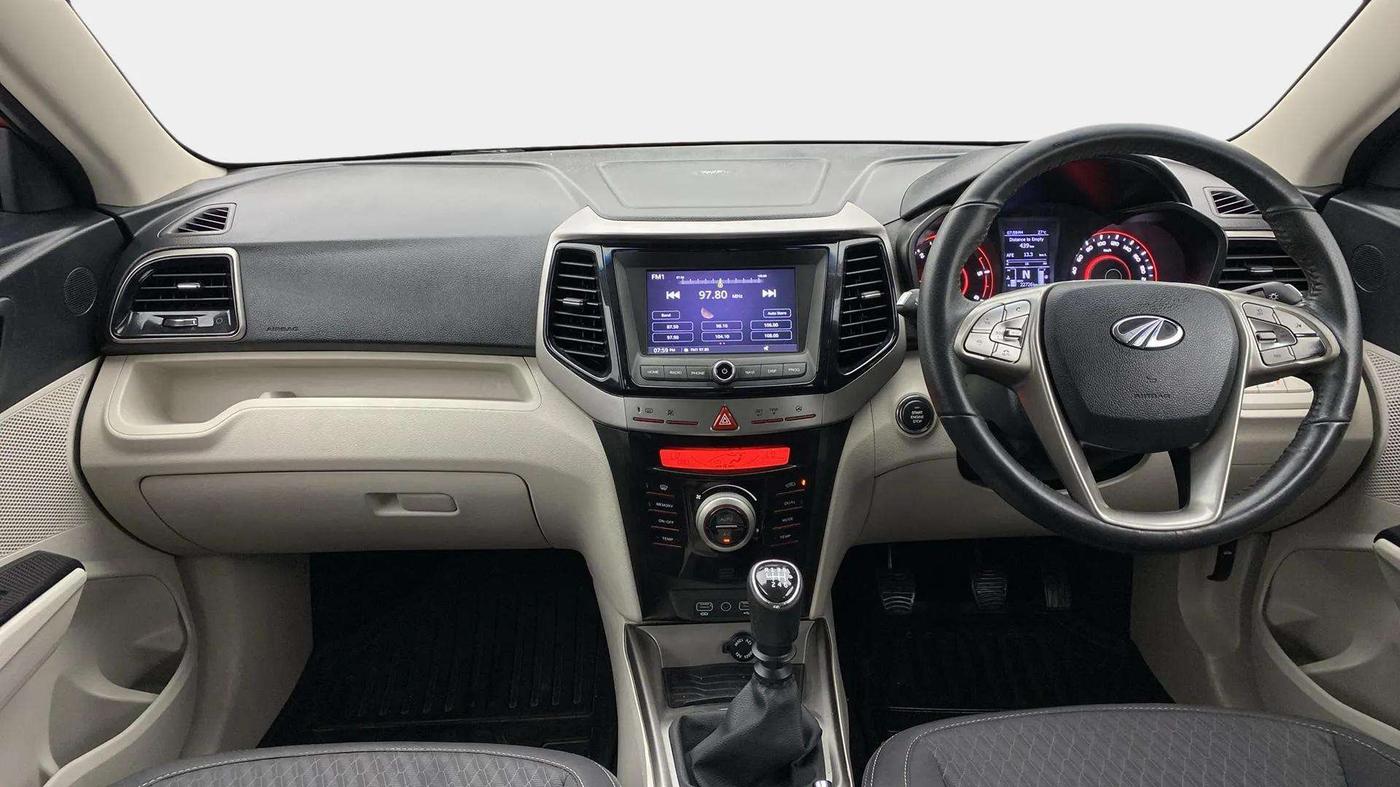 2021 Mahindra XUV300 W8 1.5 DIESEL, Diesel, Manual, 22,785 km, Dashboard