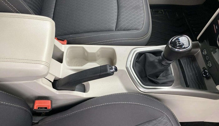 2021 Mahindra XUV300 W8 1.5 DIESEL, Diesel, Manual, 22,723 km, Gear Lever