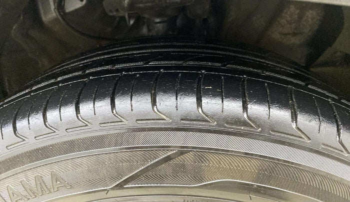 2020 KIA SELTOS HTX IVT 1.5 PETROL, Petrol, Automatic, 62,381 km, Right Front Tyre Tread