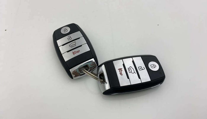 2020 KIA SELTOS HTX IVT 1.5 PETROL, Petrol, Automatic, 62,381 km, Key Close Up