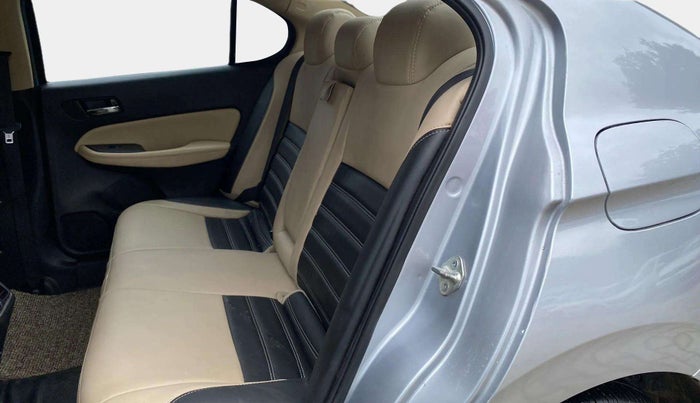 2020 Honda City 1.5L I-VTEC ZX, CNG, Manual, 87,542 km, Right Side Rear Door Cabin