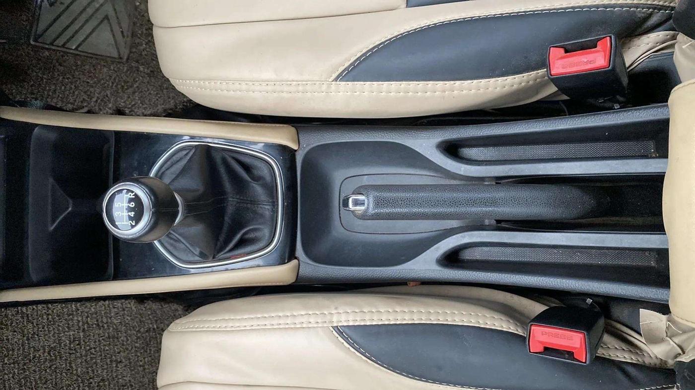 2020 Honda City 1.5L I-VTEC ZX, CNG, Manual, 87,610 km, Gear Lever