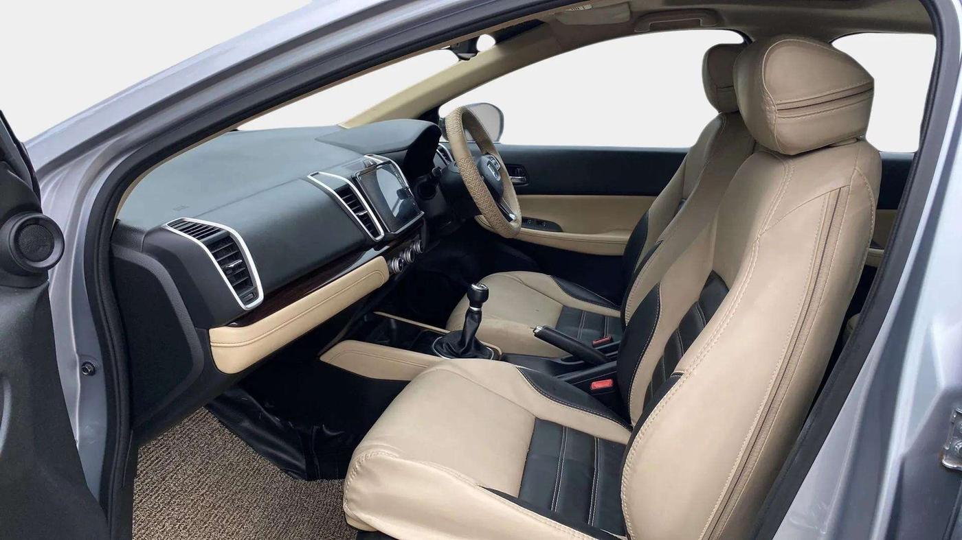 2020 Honda City 1.5L I-VTEC ZX, CNG, Manual, 87,610 km, Right Side Front Door Cabin