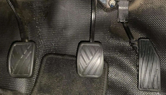 2021 Maruti Baleno ZETA PETROL 1.2, Petrol, Manual, 45,203 km, Pedals