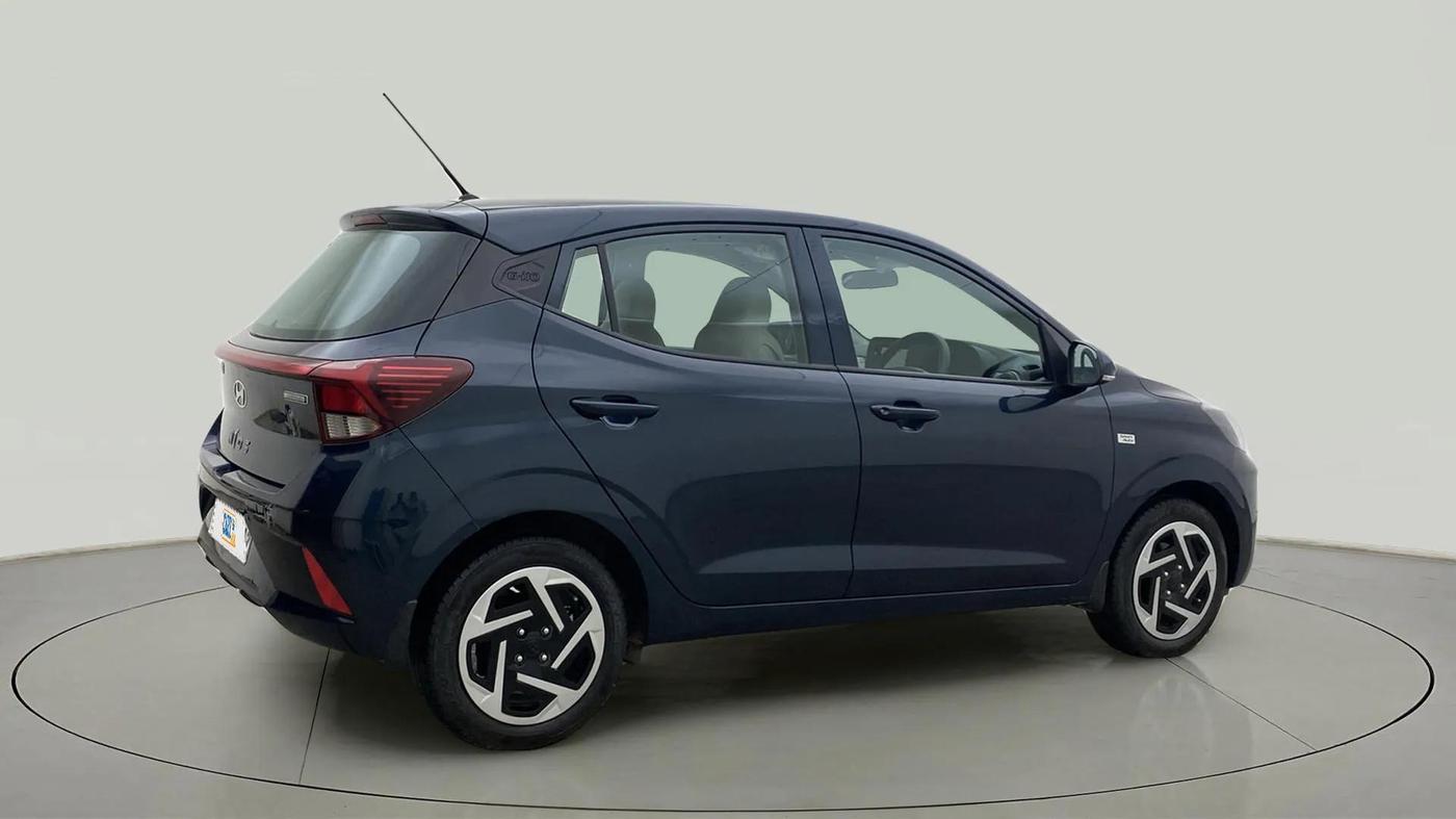 2024 Hyundai GRAND I10 NIOS MAGNA CORPORATE EDITION AMT 1.2 KAPPA VTVT, Petrol, Automatic, 6,814 km, Right Back Diagonal