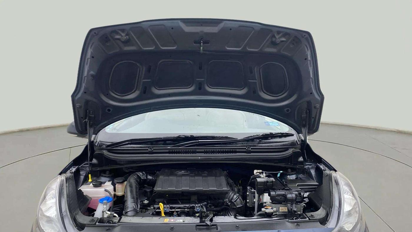 2024 Hyundai GRAND I10 NIOS MAGNA CORPORATE EDITION AMT 1.2 KAPPA VTVT, Petrol, Automatic, 6,814 km, Open Bonet