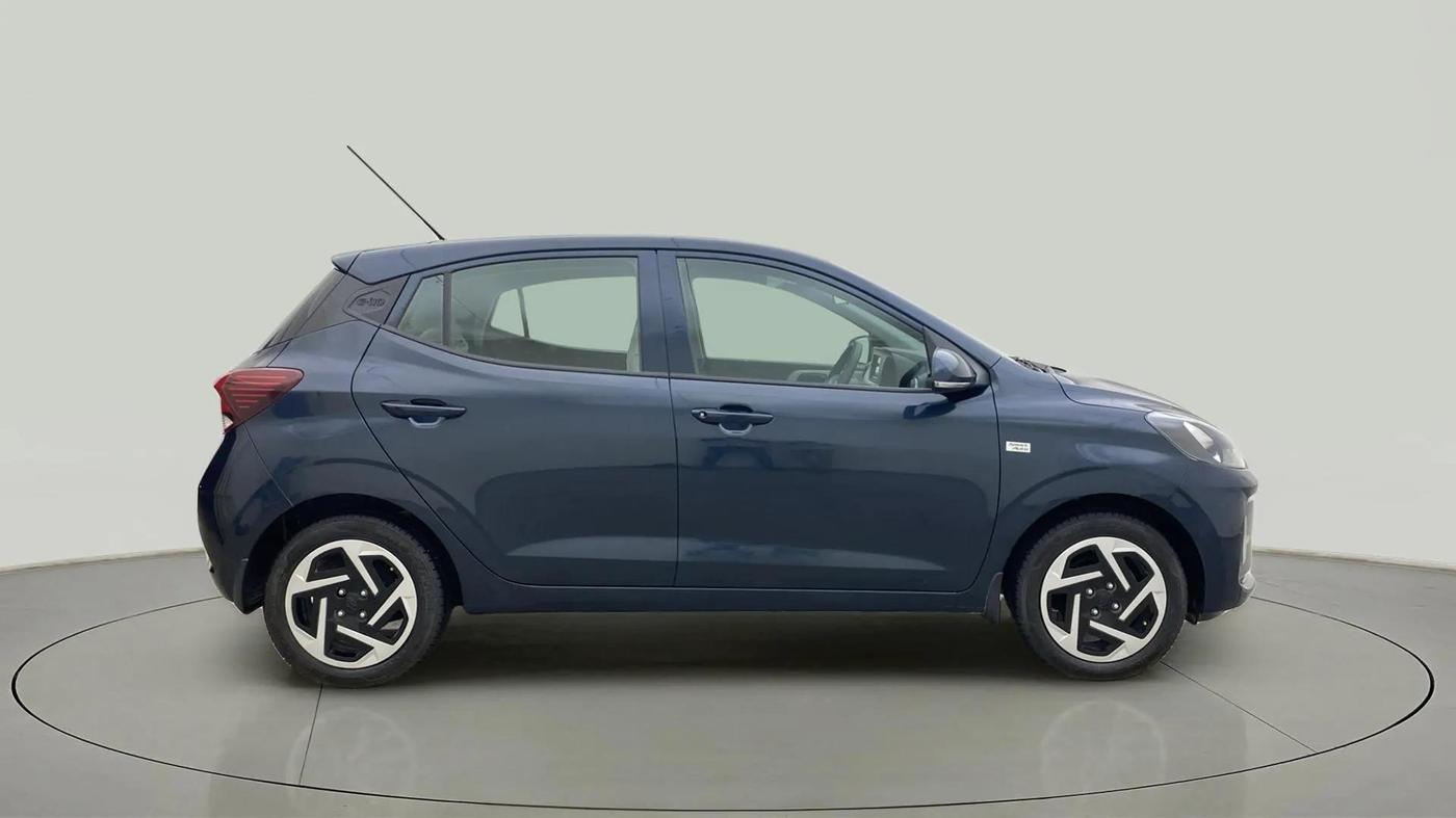2024 Hyundai GRAND I10 NIOS MAGNA CORPORATE EDITION AMT 1.2 KAPPA VTVT, Petrol, Automatic, 6,814 km, Right Side View
