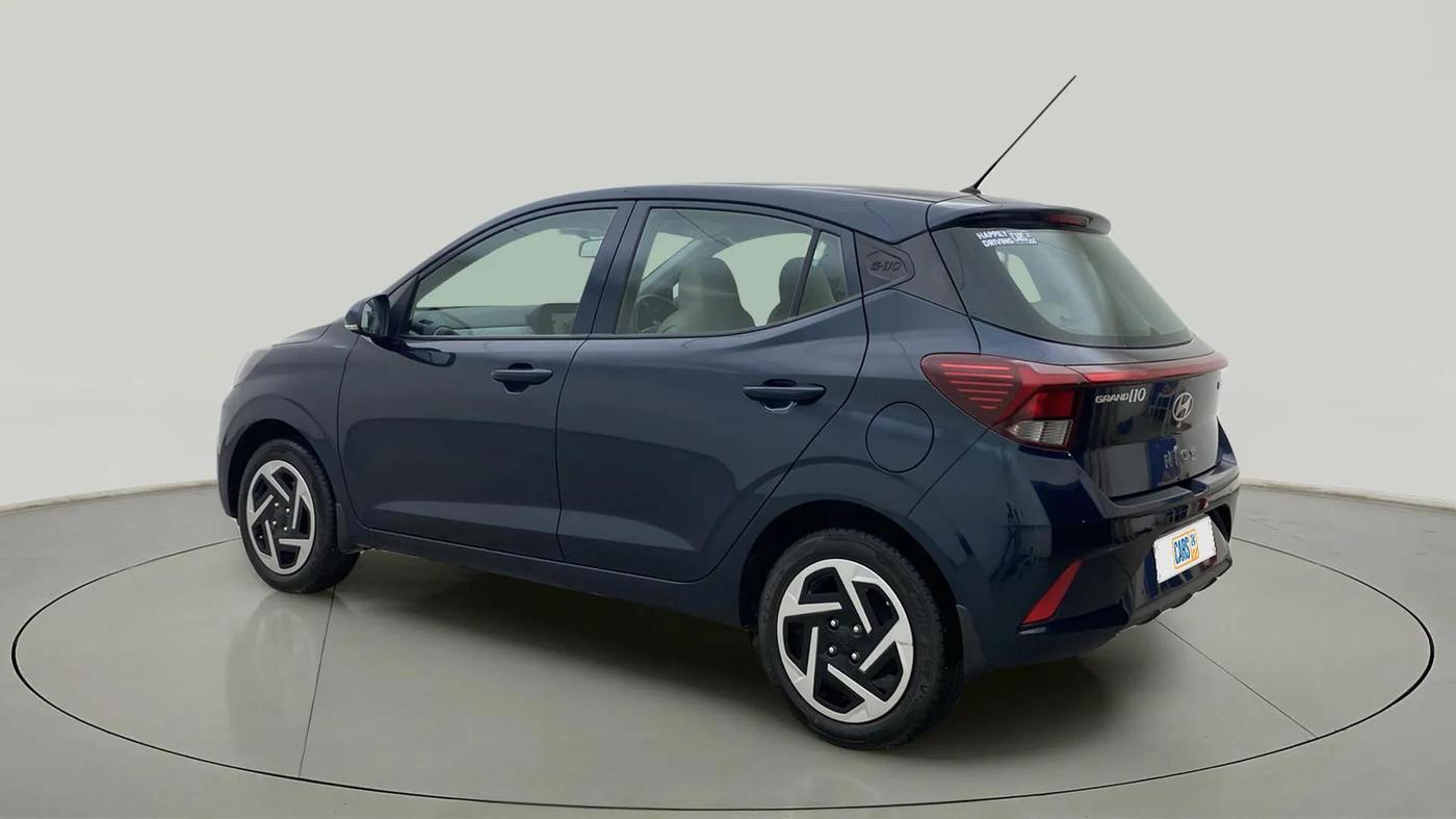 2024 Hyundai GRAND I10 NIOS MAGNA CORPORATE EDITION AMT 1.2 KAPPA VTVT, Petrol, Automatic, 6,814 km, Left Back Diagonal