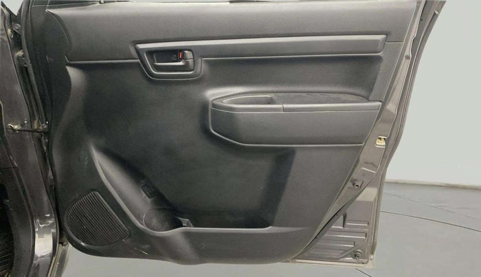 2019 Maruti S PRESSO VXI PLUS AMT, Petrol, Automatic, 30,726 km, Driver Side Door Panels Control