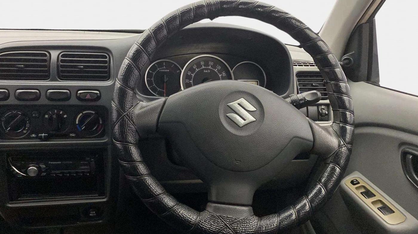 2013 Maruti Alto K10 VXI, Petrol, Manual, 42,799 km, Steering Wheel Close Up