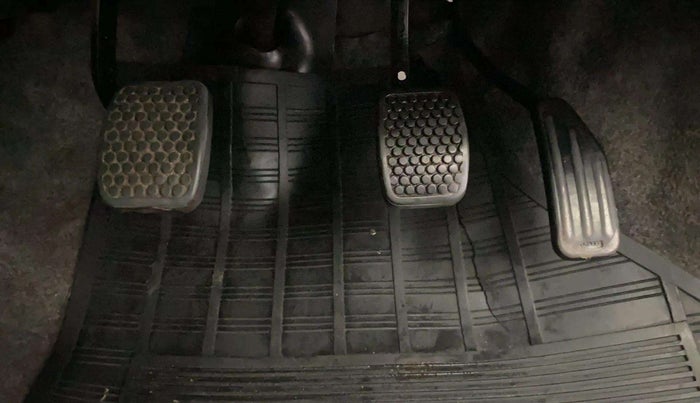 2013 Maruti Alto K10 VXI, Petrol, Manual, 42,799 km, Pedals