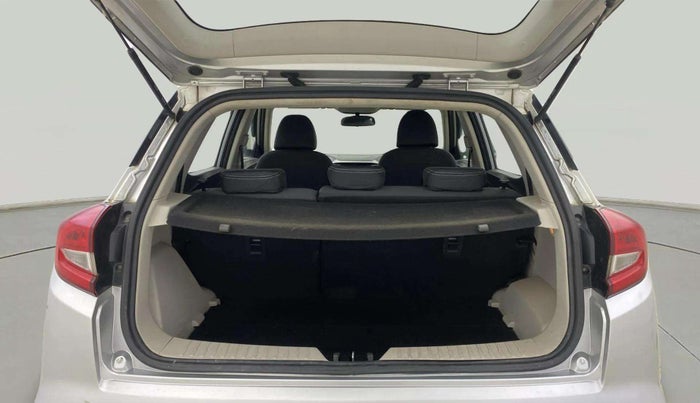 2019 Mahindra XUV300 W8 1.2 PETROL, Petrol, Manual, 52,859 km, Boot Open Zoomed View