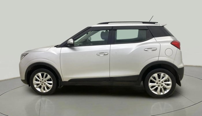 2019 Mahindra XUV300 W8 1.2 PETROL, Petrol, Manual, 52,859 km, Left Side