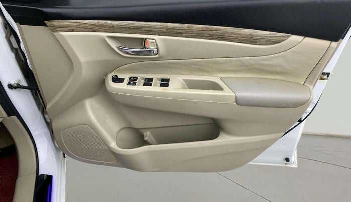 2019 Maruti Ciaz SIGMA 1.5 SHVS MT  PETROL, Petrol, Manual, 68,988 km, Driver Side Door Panels Control