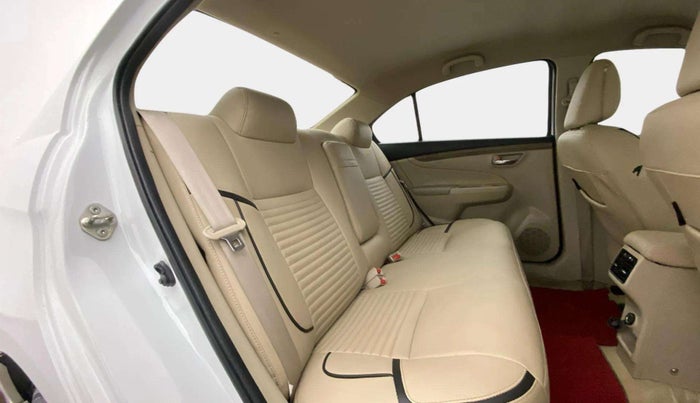 2019 Maruti Ciaz SIGMA 1.5 SHVS MT  PETROL, Petrol, Manual, 68,988 km, Right Side Rear Door Cabin