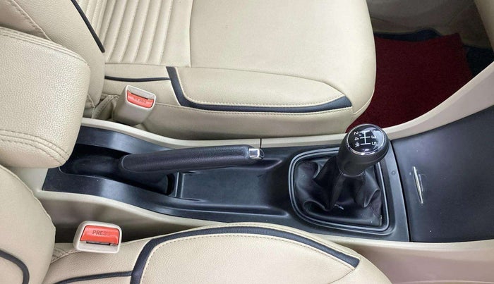 2019 Maruti Ciaz SIGMA 1.5 SHVS MT  PETROL, Petrol, Manual, 68,988 km, Gear Lever