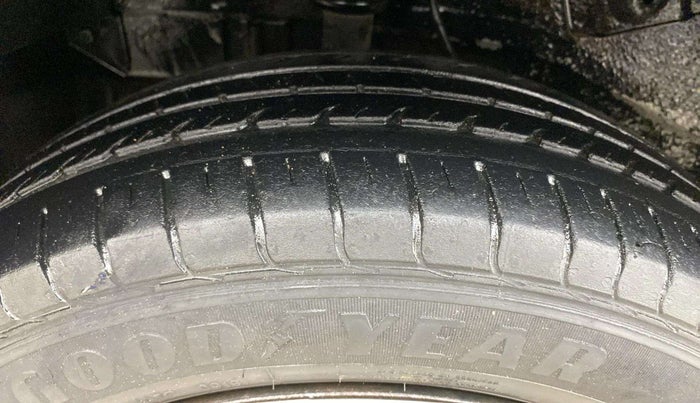 2018 Tata NEXON XM PETROL, Petrol, Manual, 39,126 km, Right Rear Tyre Tread