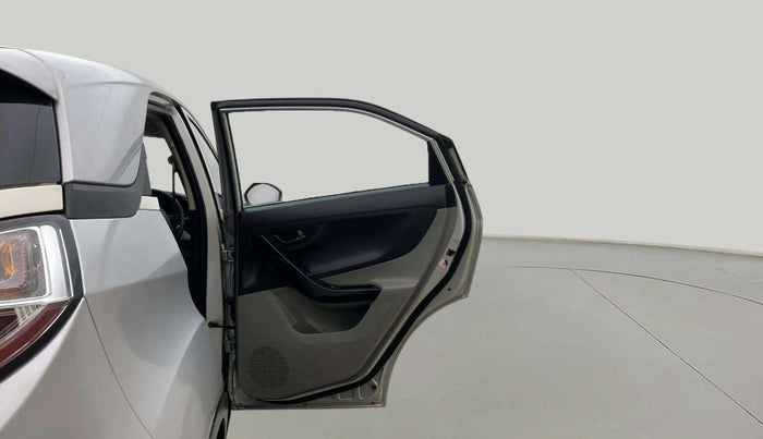 2018 Tata NEXON XM PETROL, Petrol, Manual, 39,126 km, RHS Rear Door