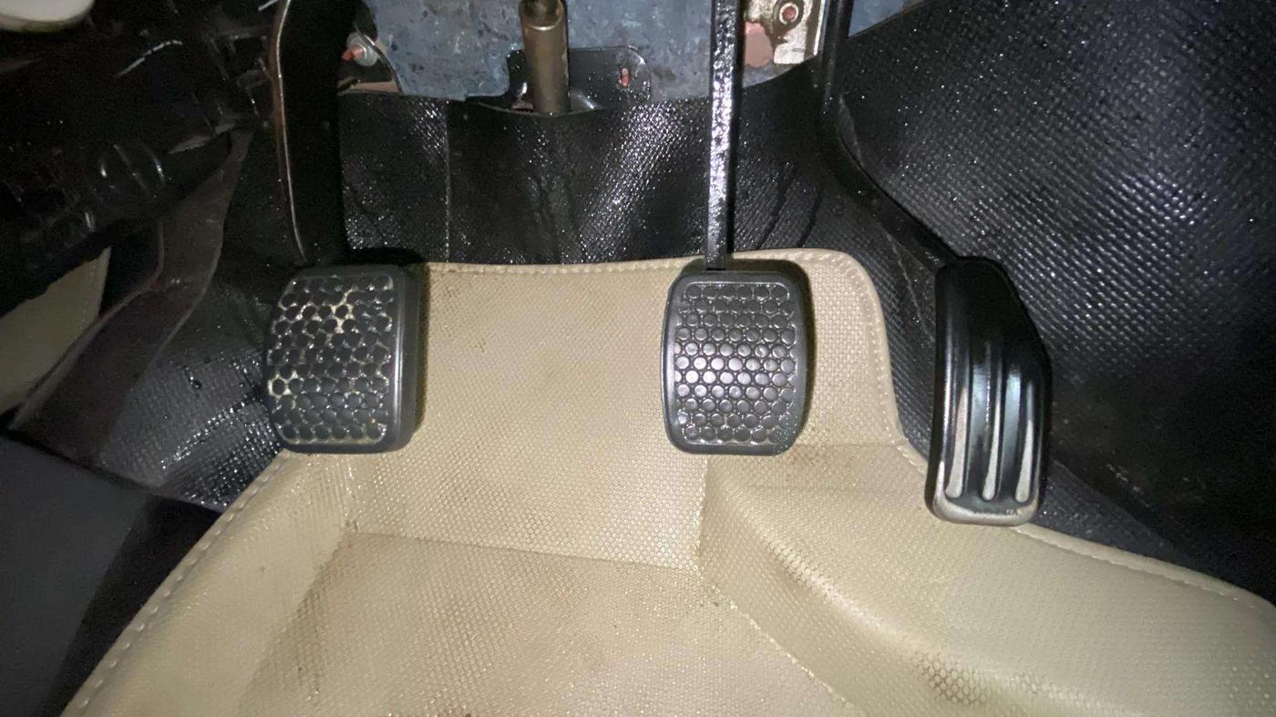 2014 Maruti Alto 800 VXI, Petrol, Manual, 61,057 km, Pedals