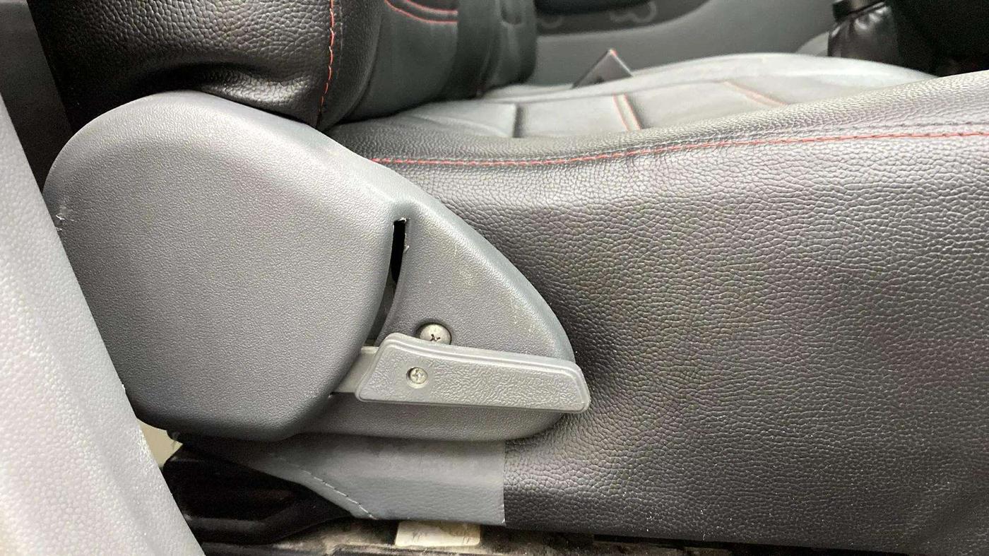 2014 Maruti Alto 800 VXI, Petrol, Manual, 61,057 km, Driver Side Adjustment Panel