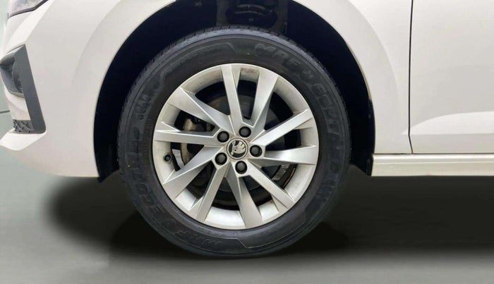 2022 Skoda SLAVIA AMBITION 1.0L TSI MT, Petrol, Manual, 29,320 km, Left Front Wheel