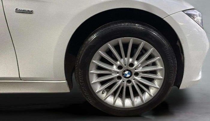 2018 BMW 3 Series 320d Luxury Line, Diesel, Automatic, 55,729 km, Right Front Wheel