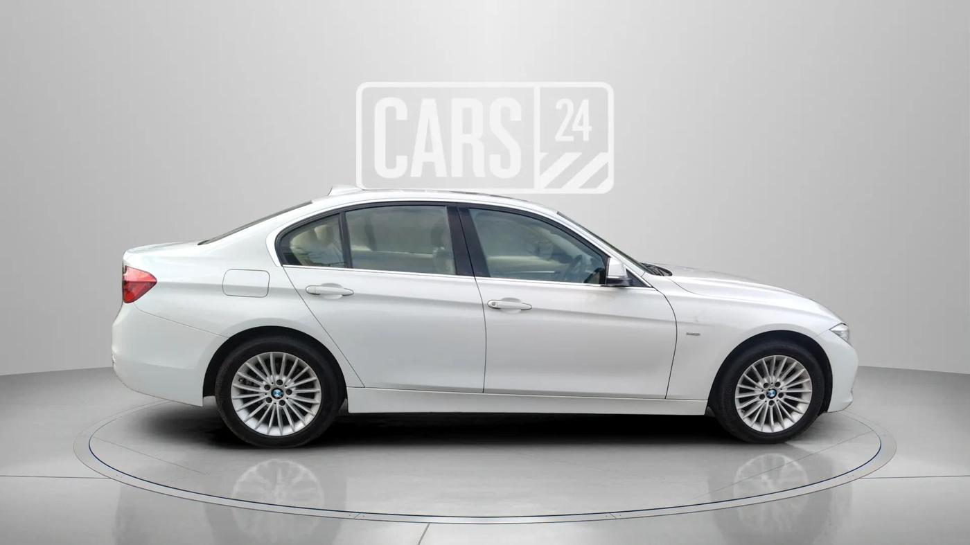 2018 BMW 3 Series 320d Luxury Line, Diesel, Automatic, 55,729 km, Right Side View