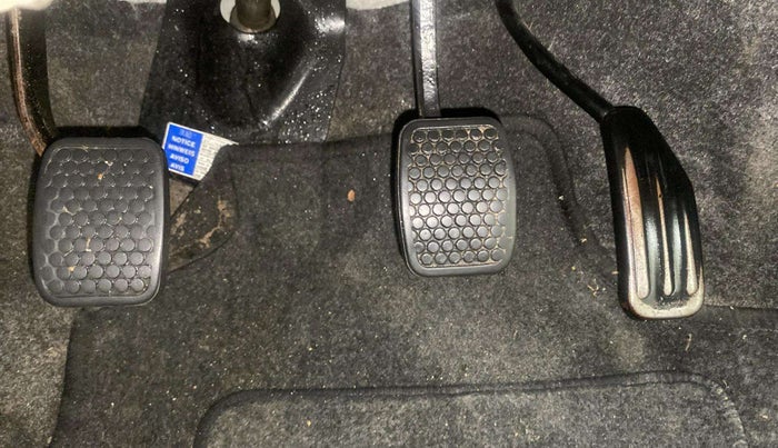 2014 Maruti Alto 800 LXI, Petrol, Manual, 72,112 km, Pedals