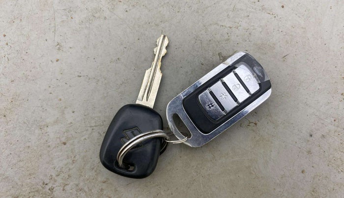 2014 Maruti Alto 800 LXI, Petrol, Manual, 72,112 km, Key Close Up