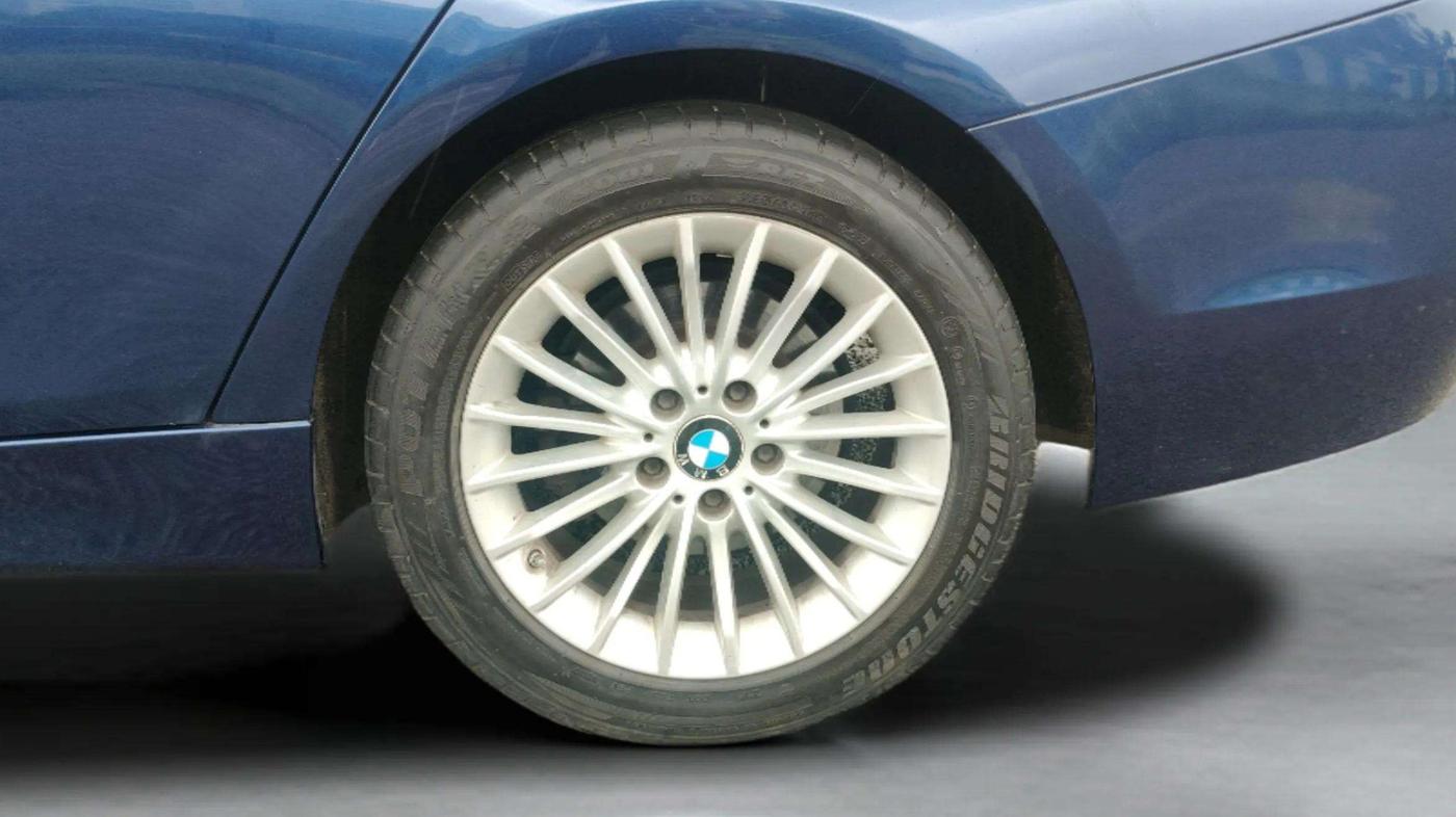 2018 BMW 3 Series 320d Luxury Line, Diesel, Automatic, 39,333 km, Left Rear Wheel