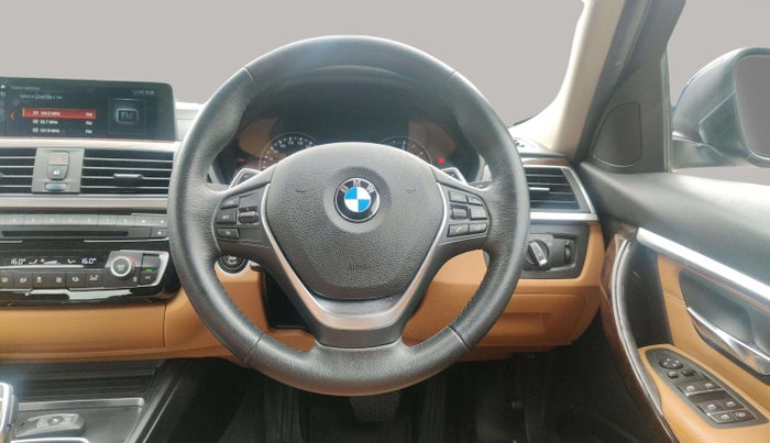 2018 BMW 3 Series 320d Luxury Line, Diesel, Automatic, 39,333 km, Steering Wheel Close Up