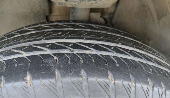 2024 Tata Harrier FEARLESS DUAL TONE AT, Diesel, Automatic, 25,537 km, Right Front Tyre Tread