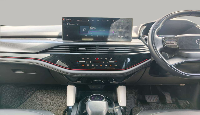 2024 Tata Harrier FEARLESS DUAL TONE AT, Diesel, Automatic, 25,537 km, Air Conditioner