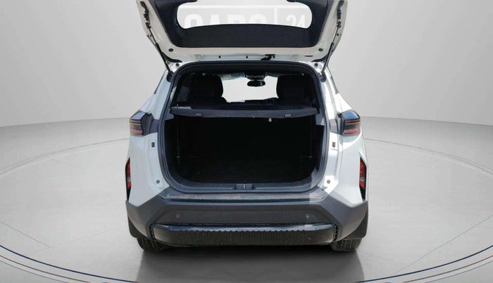 2024 Tata Harrier FEARLESS DUAL TONE AT, Diesel, Automatic, 25,537 km, Boot Door Open