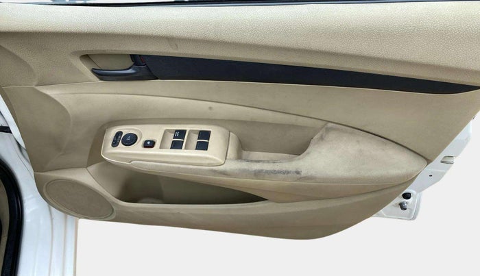 2013 Honda City 1.5L I-VTEC S MT, Petrol, Manual, 43,364 km, Driver Side Door Panels Control