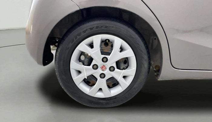 2015 Honda Brio S MT, CNG, Manual, 84,243 km, Right Rear Wheel