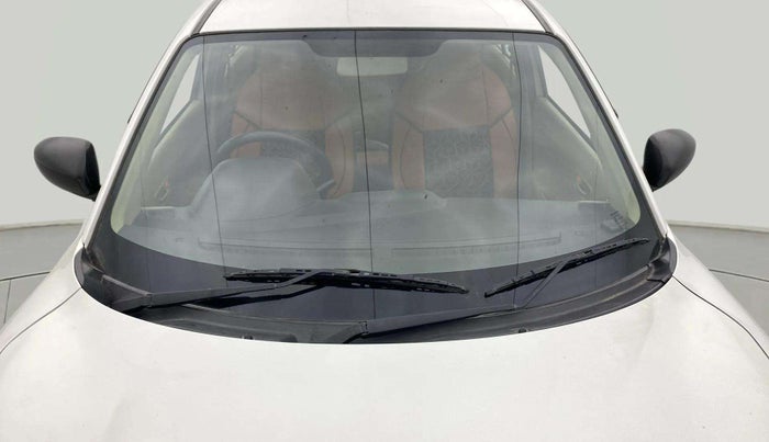 2022 Maruti Dzire LXI, Petrol, Manual, 1,37,537 km, Front Windshield