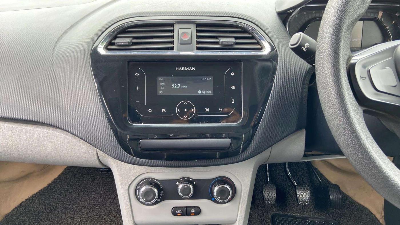 2020 Tata Tiago XT PETROL, Petrol, Manual, 30,956 km, Air Conditioner