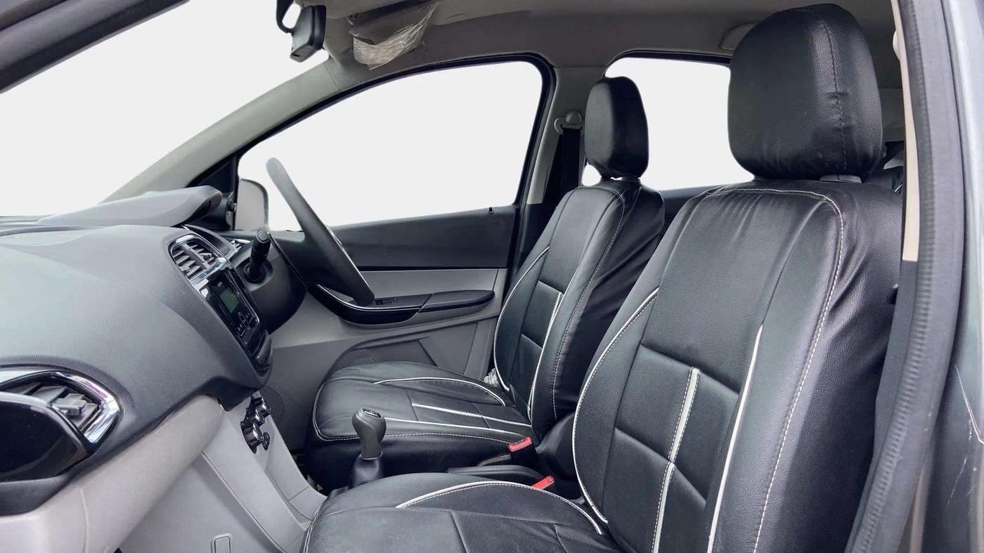 2020 Tata Tiago XT PETROL, Petrol, Manual, 30,956 km, Right Side Front Door Cabin