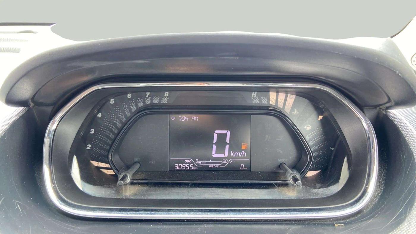 2020 Tata Tiago XT PETROL, Petrol, Manual, 30,956 km, Odometer Image