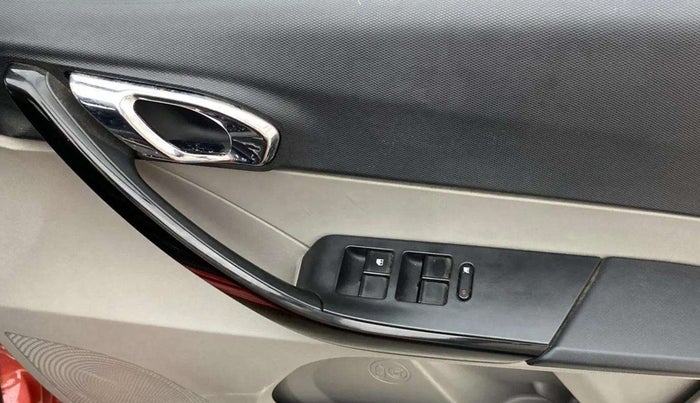 2018 Tata Tiago XZ PETROL, Petrol, Manual, 22,526 km, Driver Side Door Panels Control