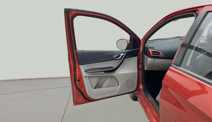 2018 Tata Tiago XZ PETROL, Petrol, Manual, 22,526 km, LHS Front Door