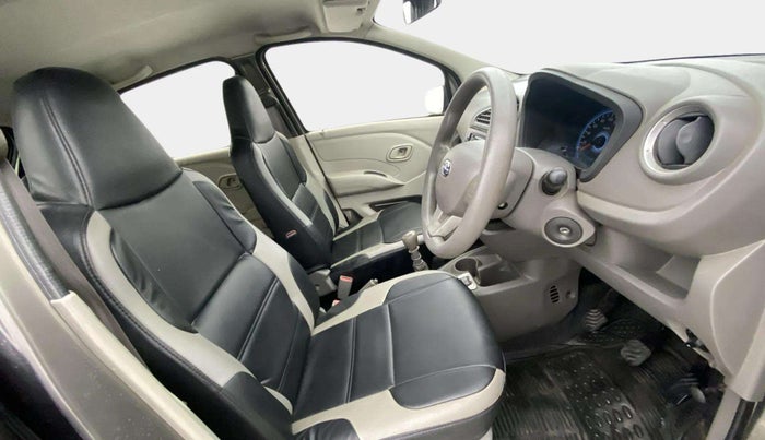 2016 Datsun Redi Go S, Petrol, Manual, 57,666 km, Right Side Front Door Cabin