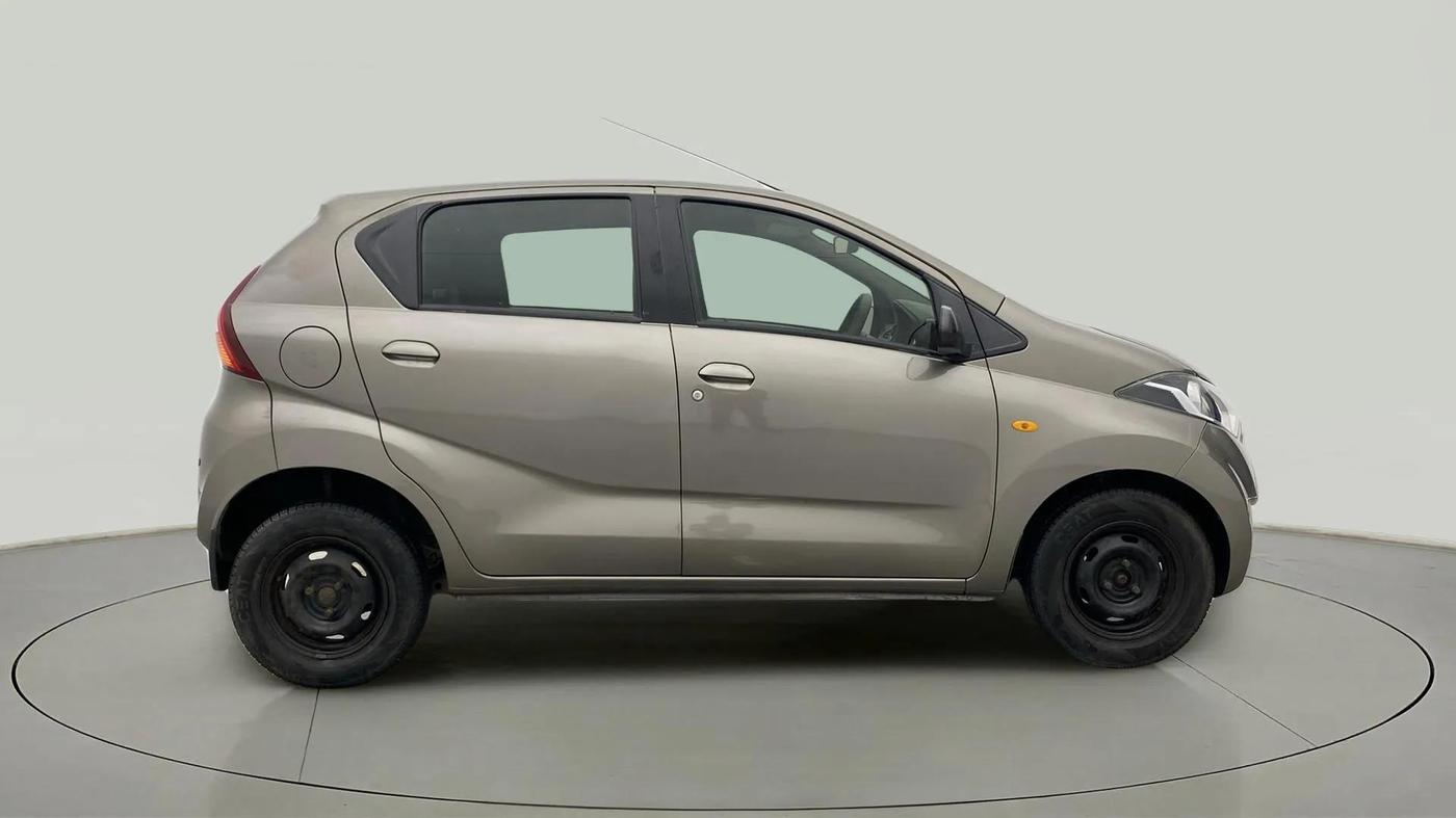 2016 Datsun Redi Go S, Petrol, Manual, 57,666 km, Right Side View